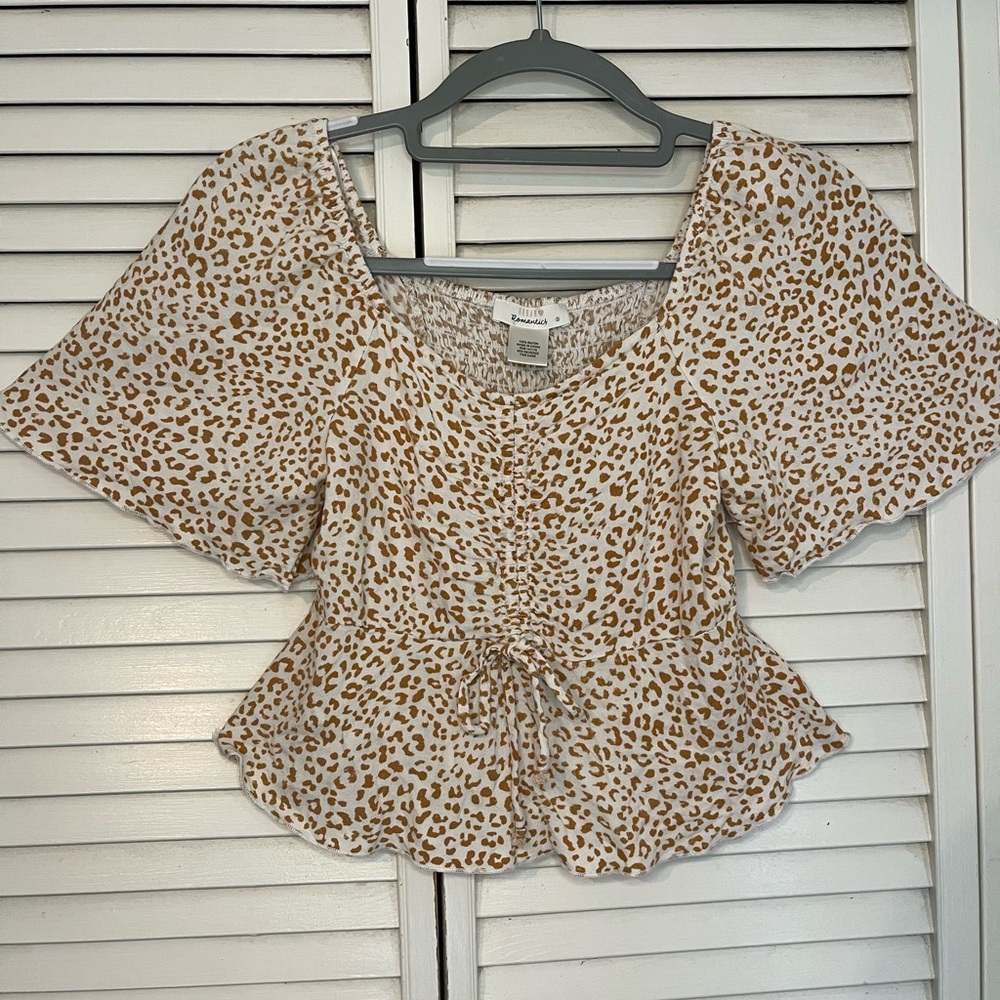 URBAN Romantics Brown and White Patterned Peplum Blouse